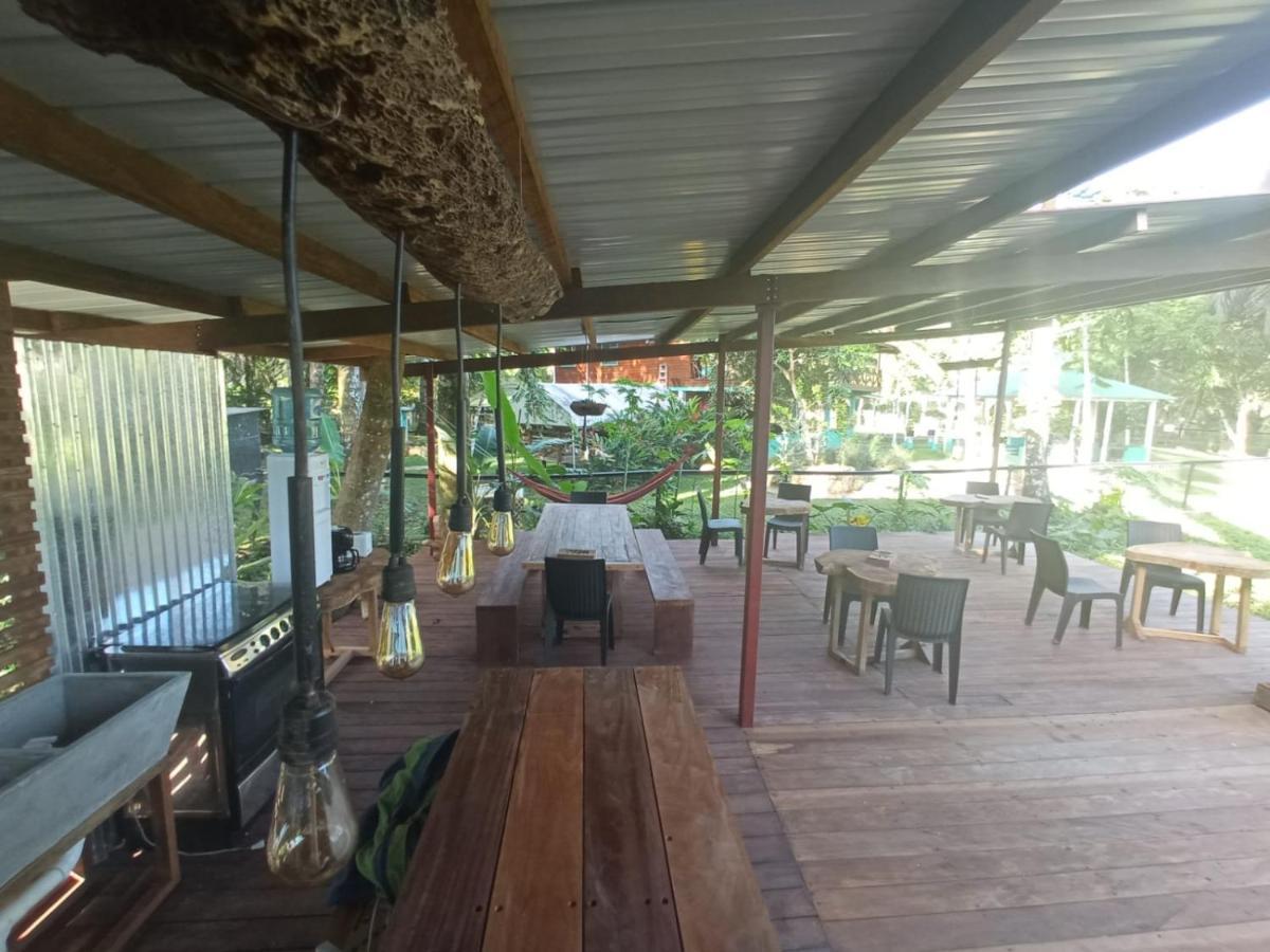 La Luciernaga Big Creek Bed & Breakfast Bocas del Toro Exterior photo