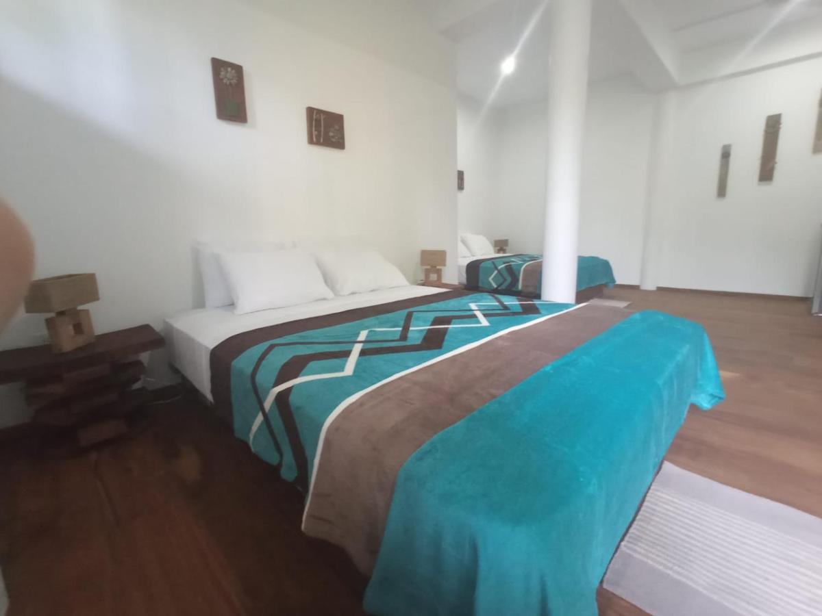 La Luciernaga Big Creek Bed & Breakfast Bocas del Toro Exterior photo