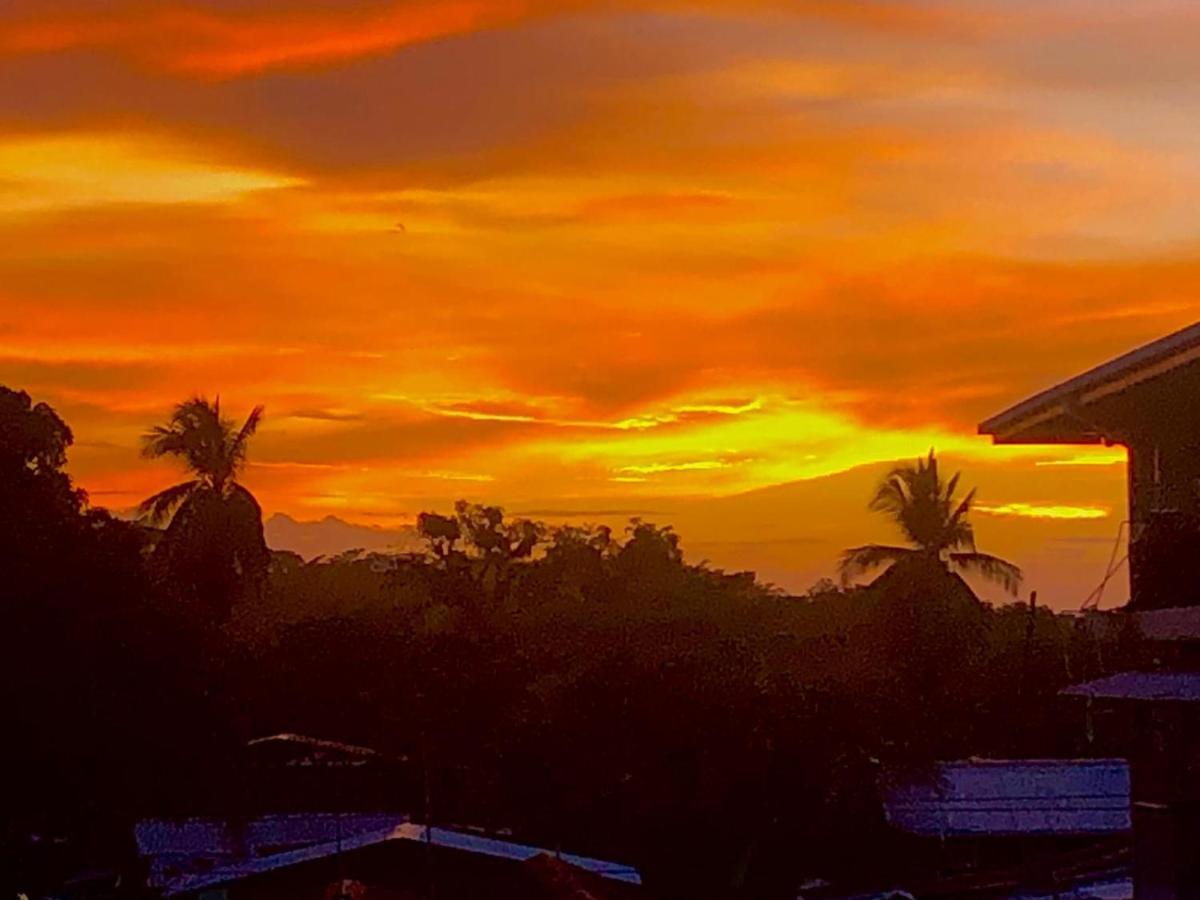 La Luciernaga Big Creek Bed & Breakfast Bocas del Toro Exterior photo